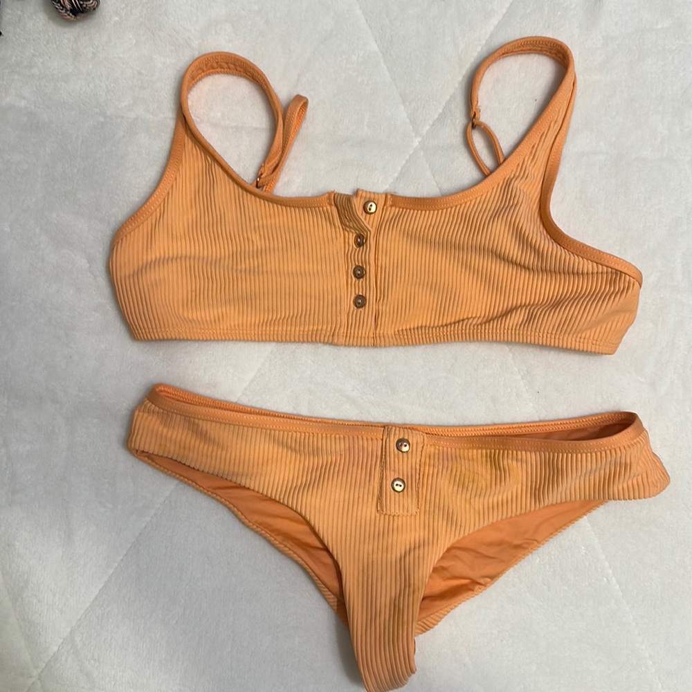 Frankie’s Bikini